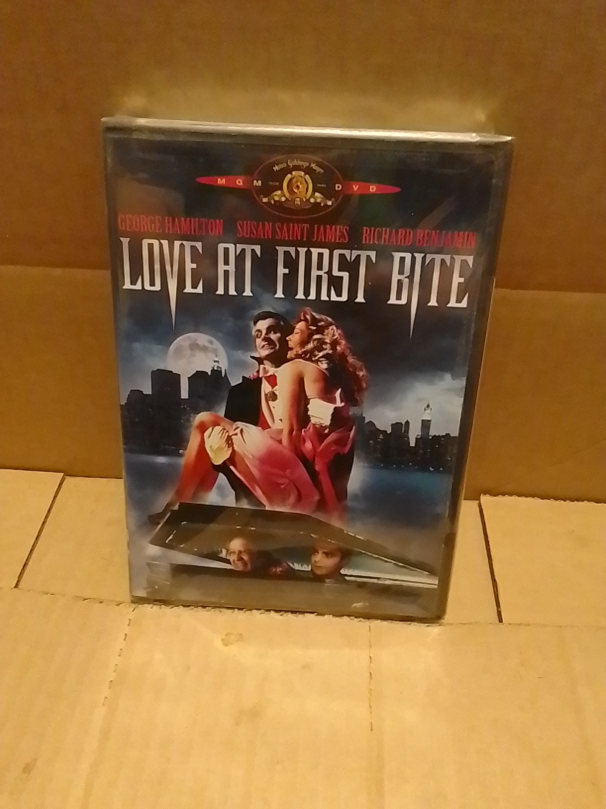 Love at First Bite [DVD] New Sealed George Hamilton Susan Saint James