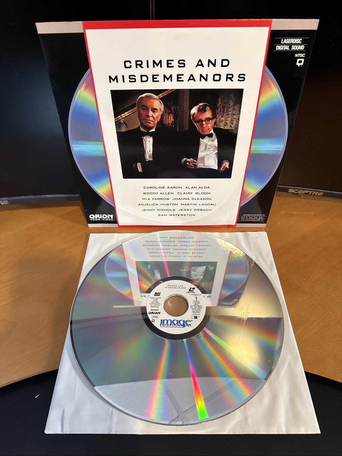 Crimes and Misdemeanors (1989) Laserdisc B10 LN