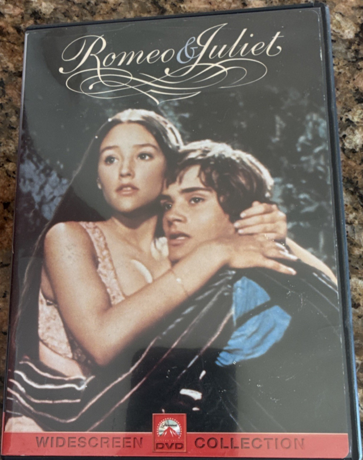 Paramount Pictures Romeo & Juliet (1968) DVD Widescreen PG NTSC Region 1 138 Min