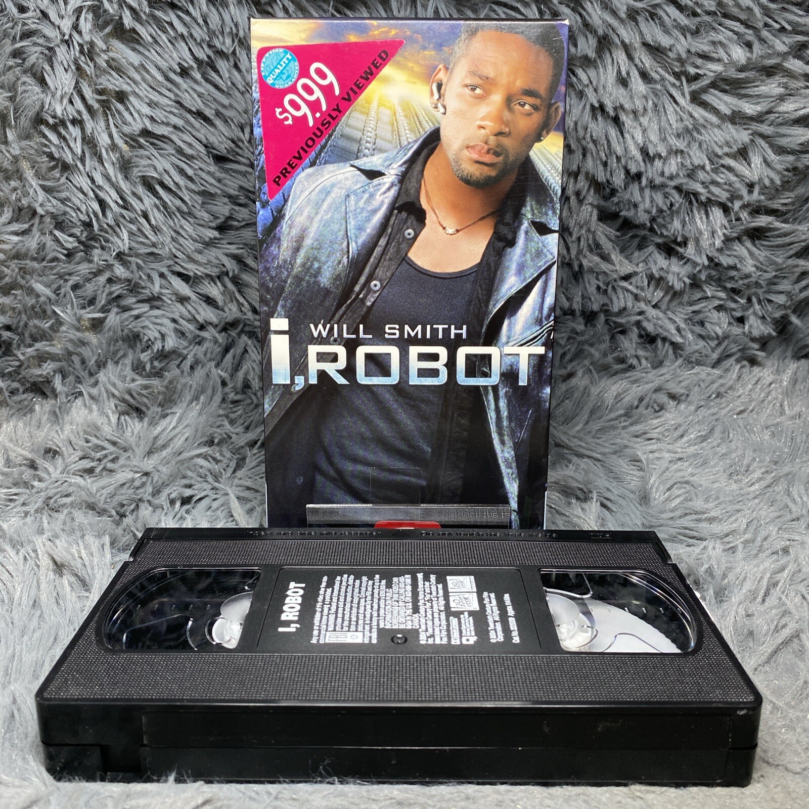 I, Robot VHS Tape 2004 Will Smith Sci-Fi Action Thriller Fox Late Release  Rare