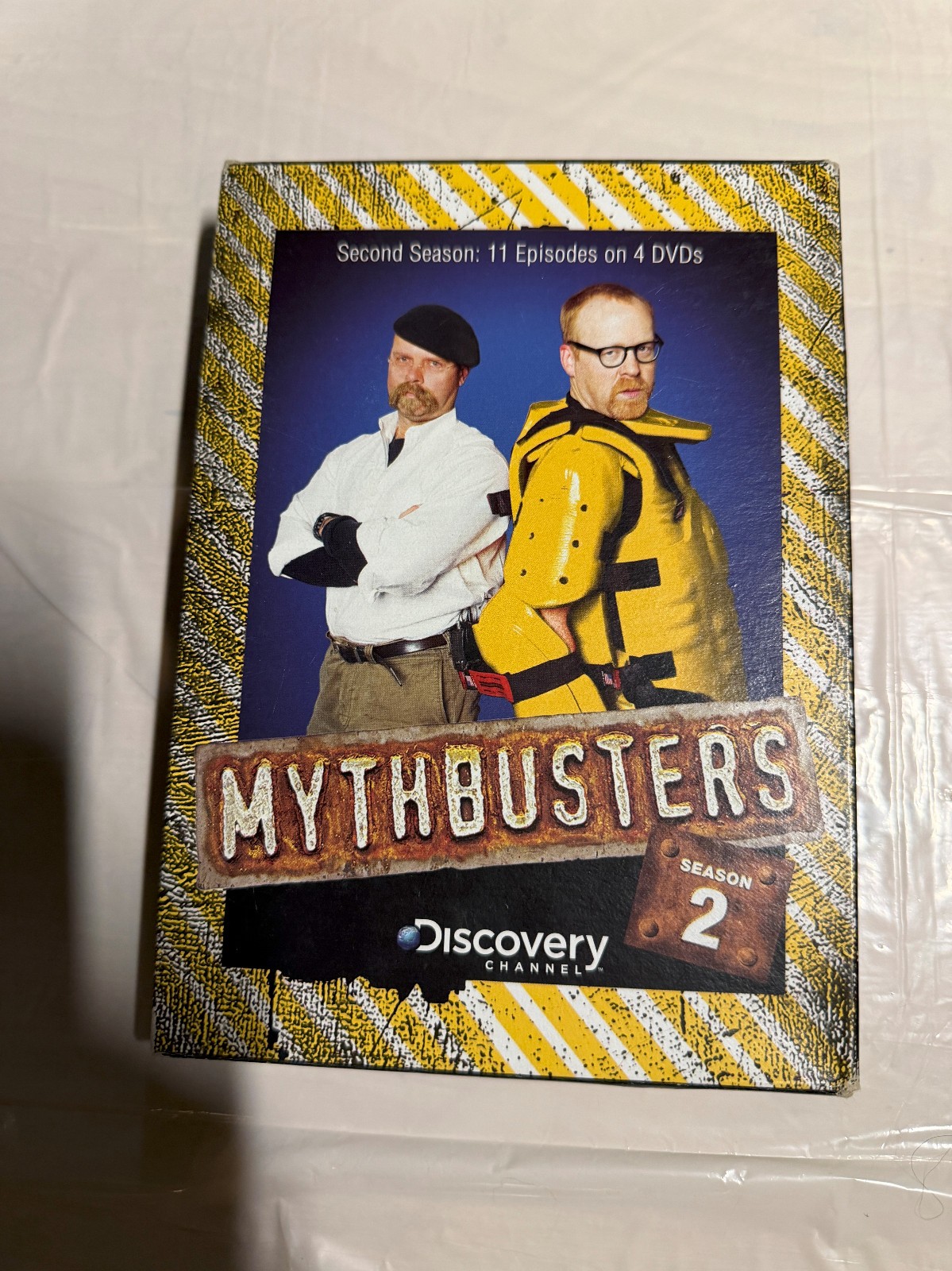 Mythbusters: The Complete Season Two 2 – 11 Episodes 4 DVD set – USED good!