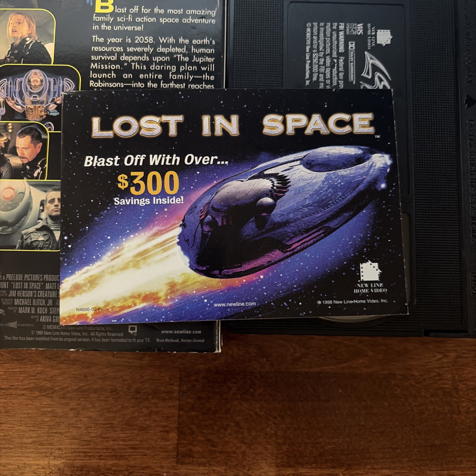Lost In Space (VHS, 1999) **Buy 2 Get 1 Free – Bundle Shipping Discount