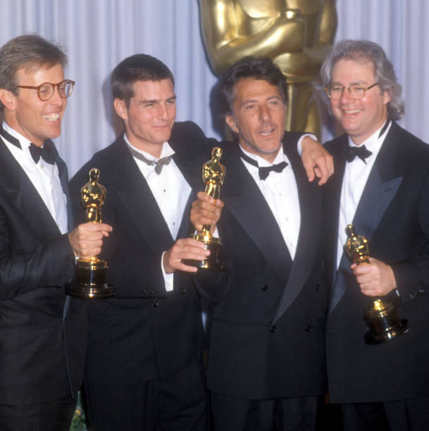 Mark Johnson Dustin Hoffman Tom Cruise and Barry Levinson .. Old Photo 5