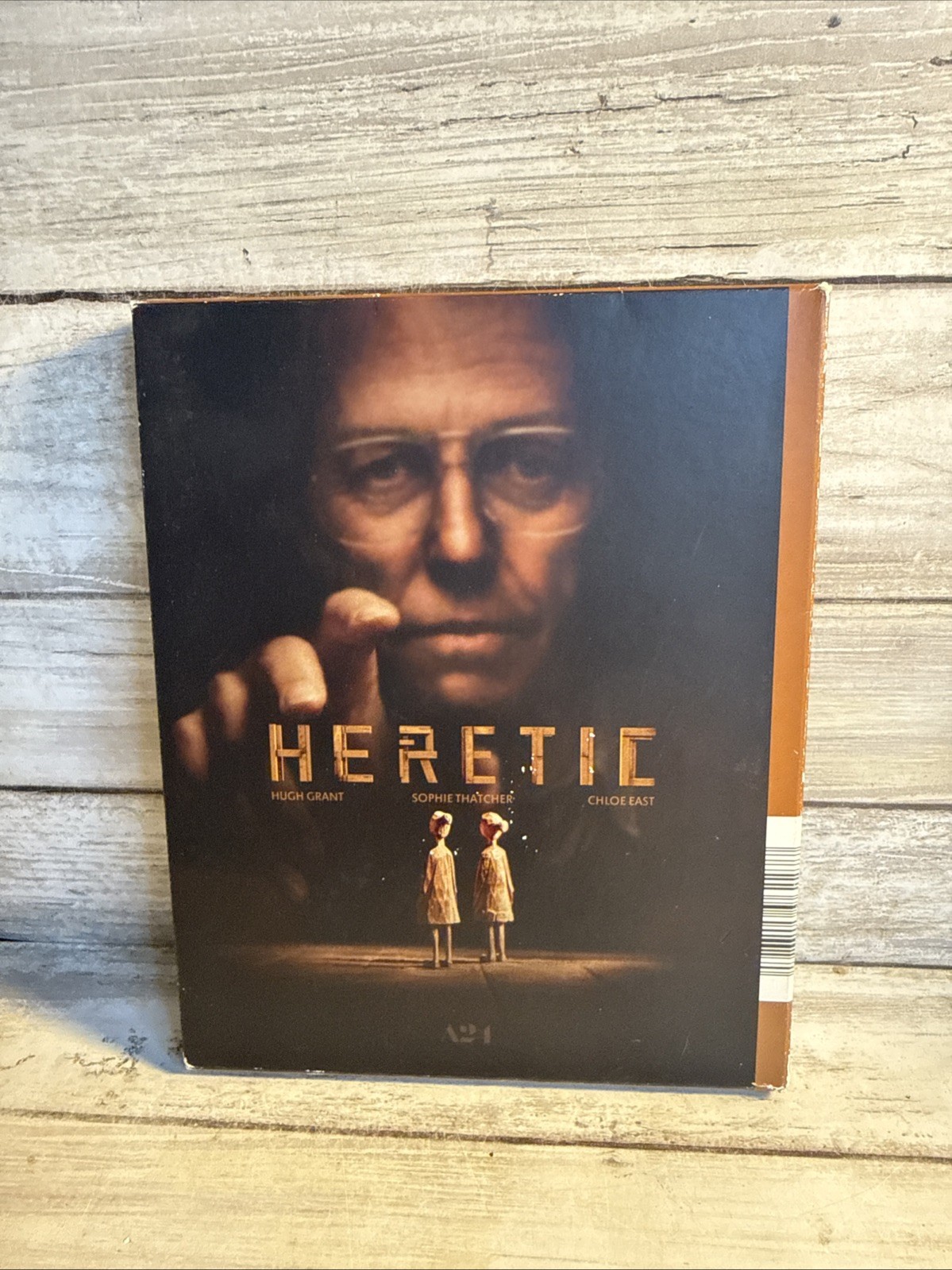 HERETIC (Blu-Ray, 2024) Limited Edition W/Slipcase Postcard art cards Mint Disc