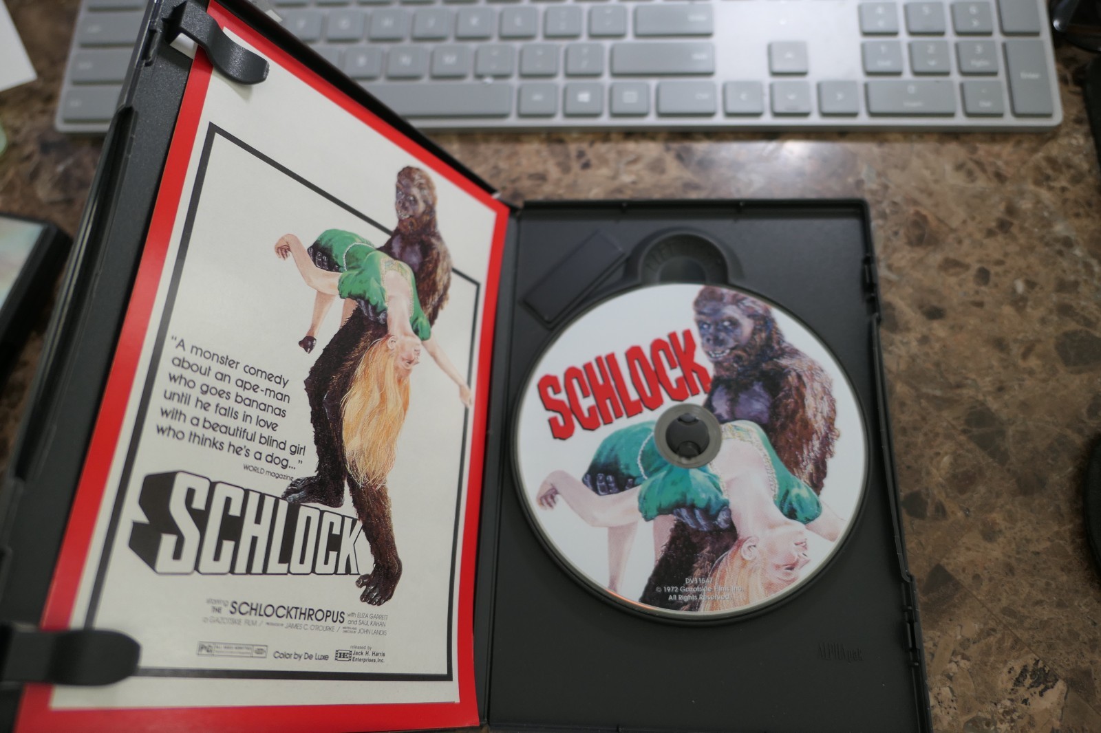 Schlock 1972 Anchor Bay DVD (John Landis, Rick Baker) Complete w/ Insert