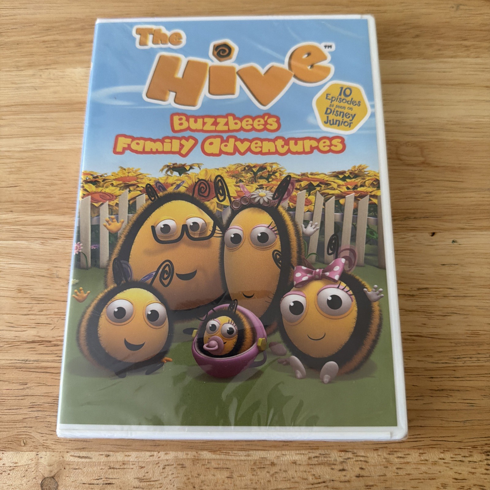The Hive Buzzbee’s Family Adventures (DVD) Cinedigm Kids Animated – NEW