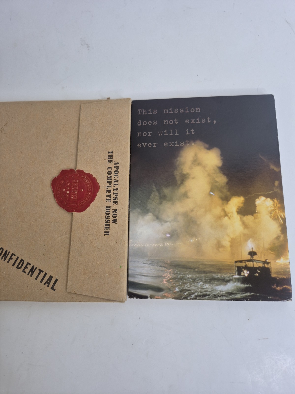 Apocalypse Now: The Complete Dossier (DVD, 1979, 2-Disc Set) Martin Sheen
