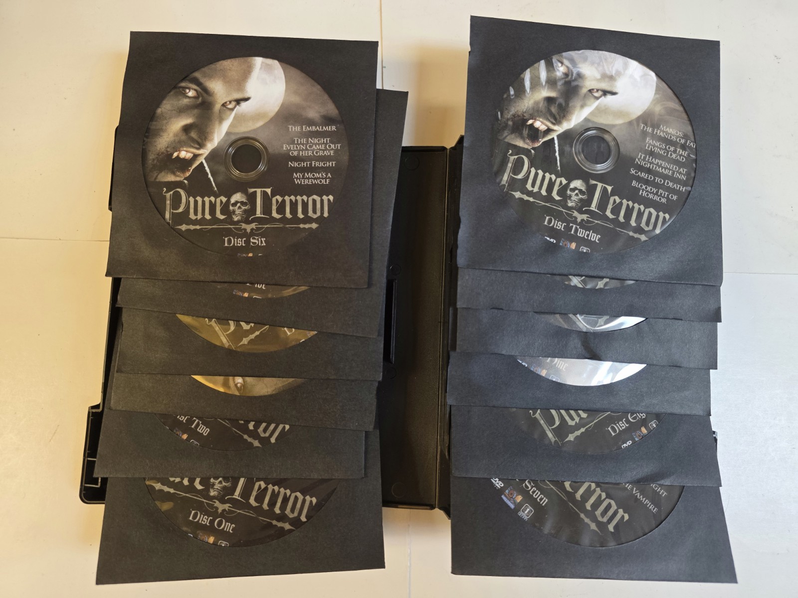 Horror Classics / PURE TERROR / LEGENDS (150 Movies) (DVD, 36 DISC SET, 2010)
