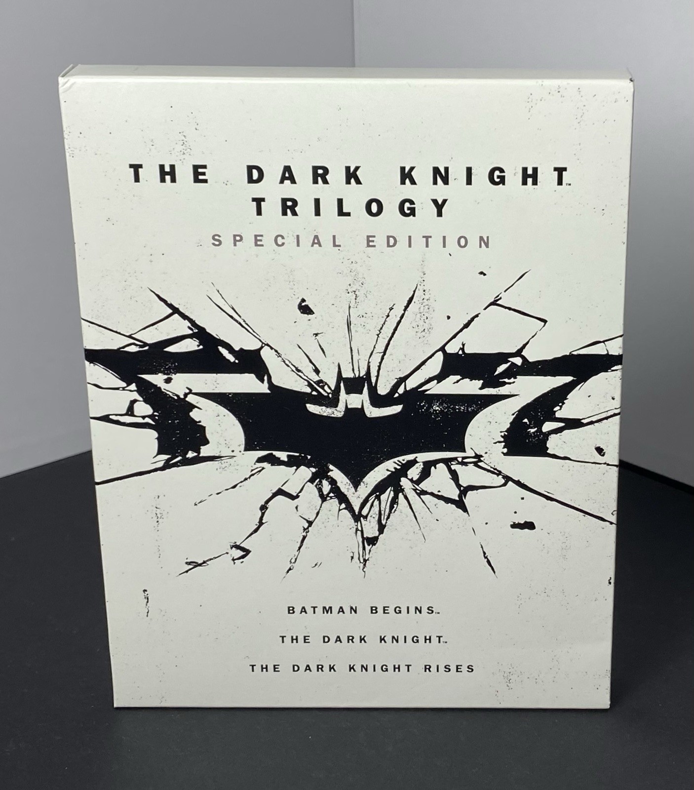 The Dark Knight Trilogy Special Edition Blu-ray w/ Cards & Inserts – Complete