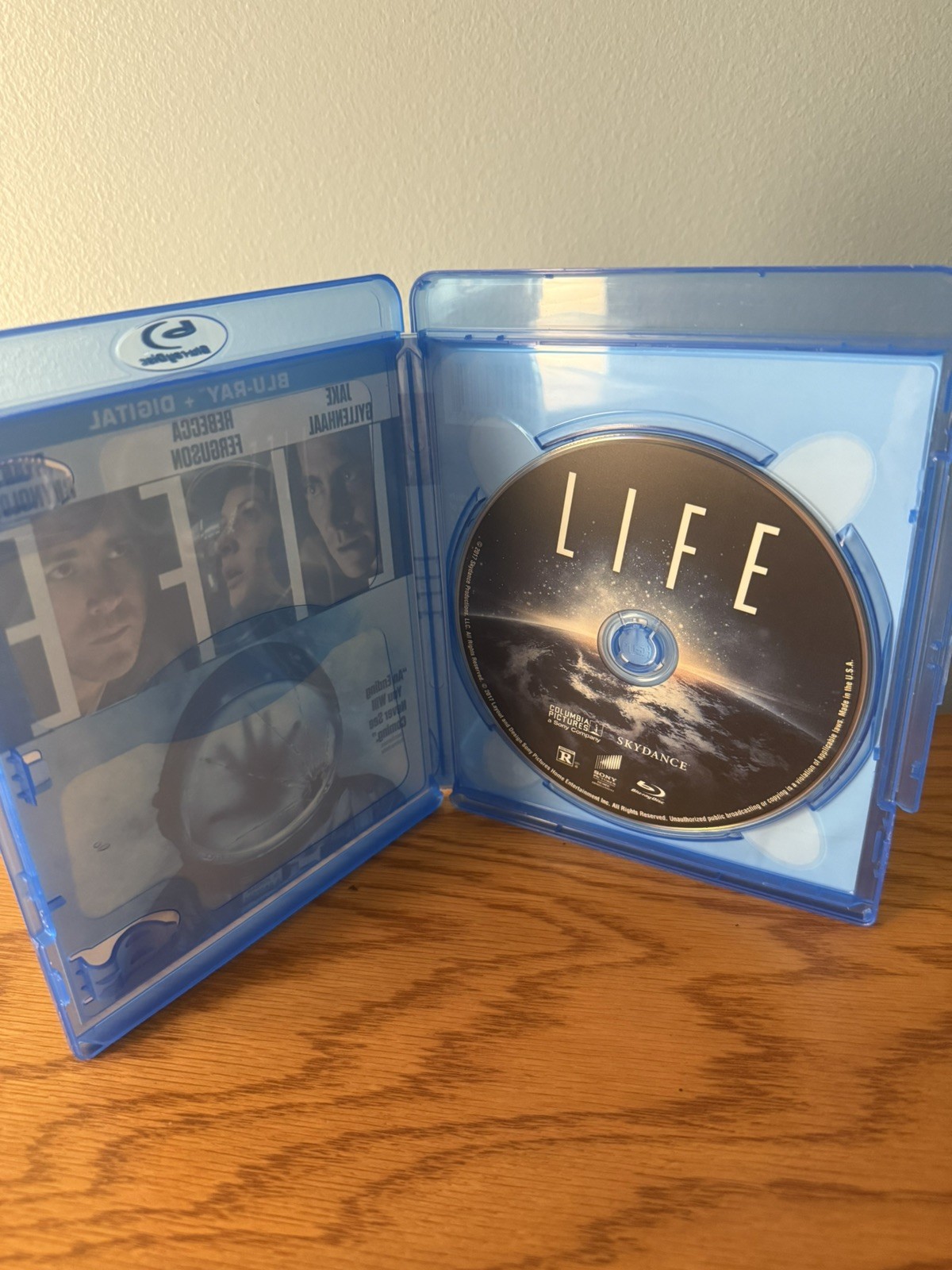 Life Blu-ray 2017 (mint disc)