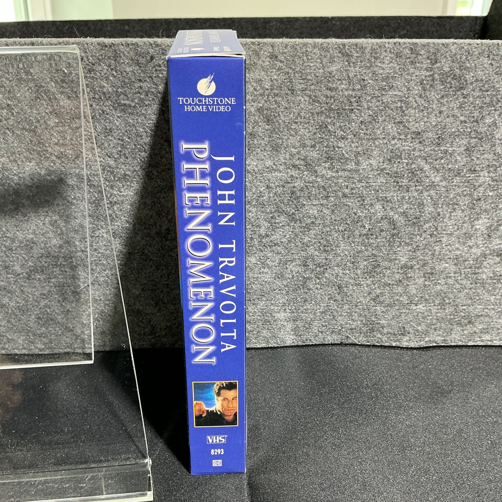 Touchstone Home Video Phenomenon VHS Drama Sci-Fi Romance PG NTSC 1996