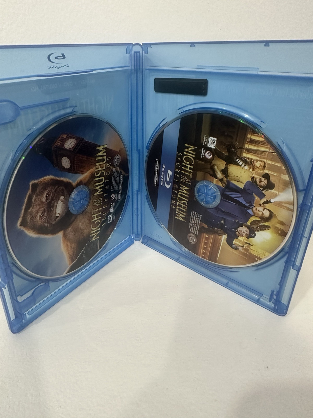 Night at the Museum: Secret of the Tomb (Blu-ray + DVD) Excellent Condition