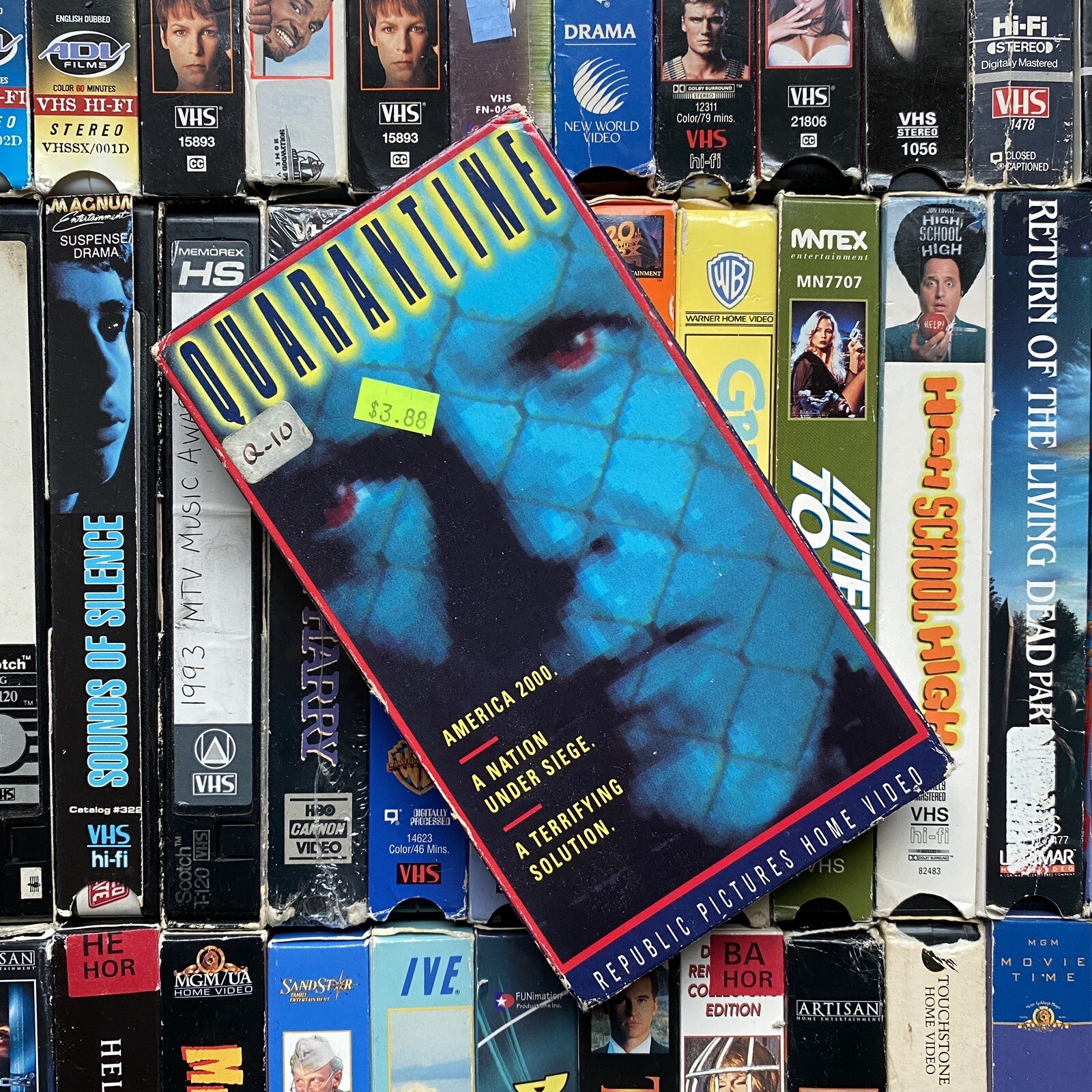 Quarantine VHS, 1990 Republic Pictures Rated R 92mins Thriller Suspense