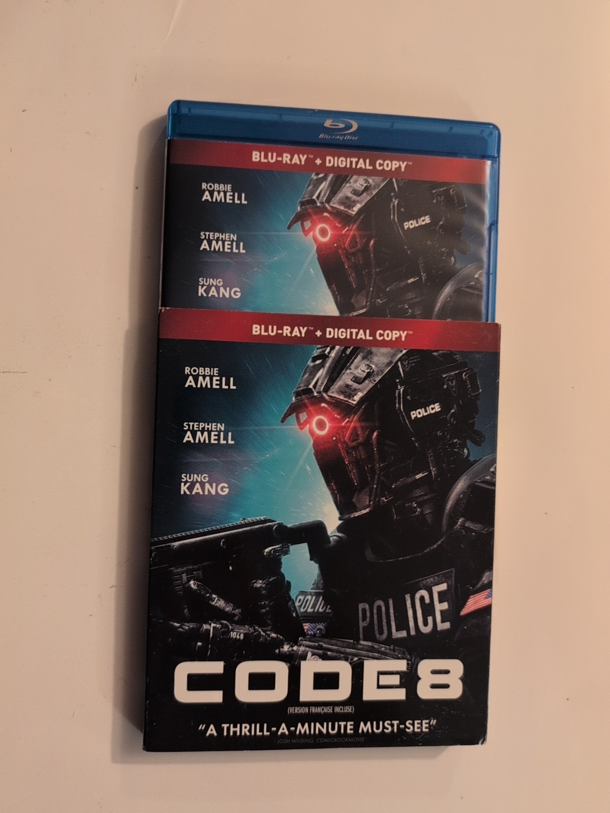 Code 8 (Blu-ray, 2019, W/Slipcover) Robbie & Stephen Amell, Bilingual