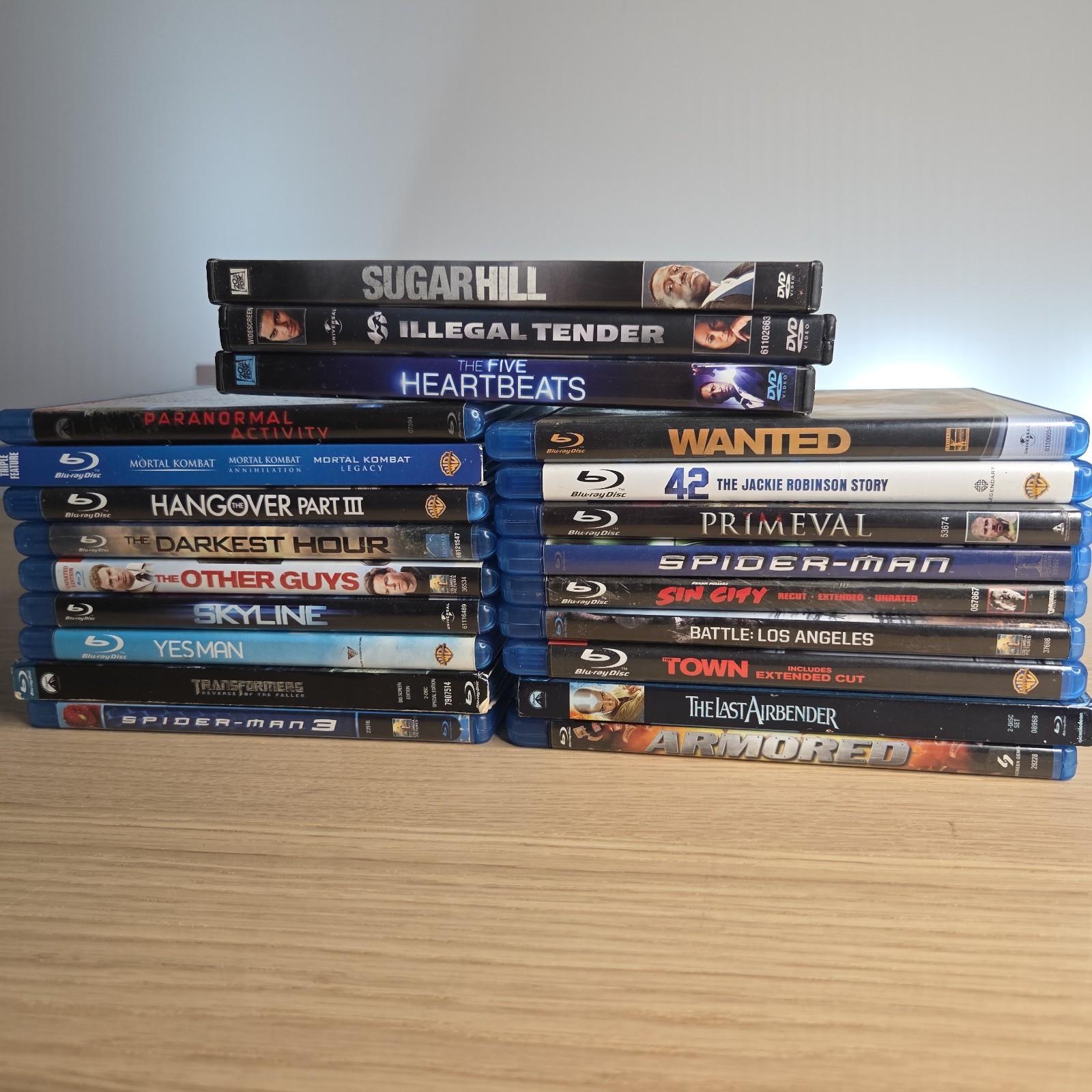 Lot Of 18 Blu-Ray DVDs & 3 Standard DVDs Classic Movies: Primeval Spiderman Etc