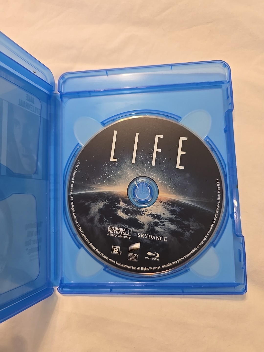 Life (Blu-ray, 2017)