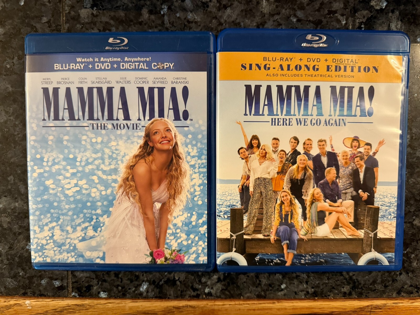Mamma Mia! & Mamma Mia! : Here We Go Again (Blu-ray, 2008-2018) – LIKE NEW