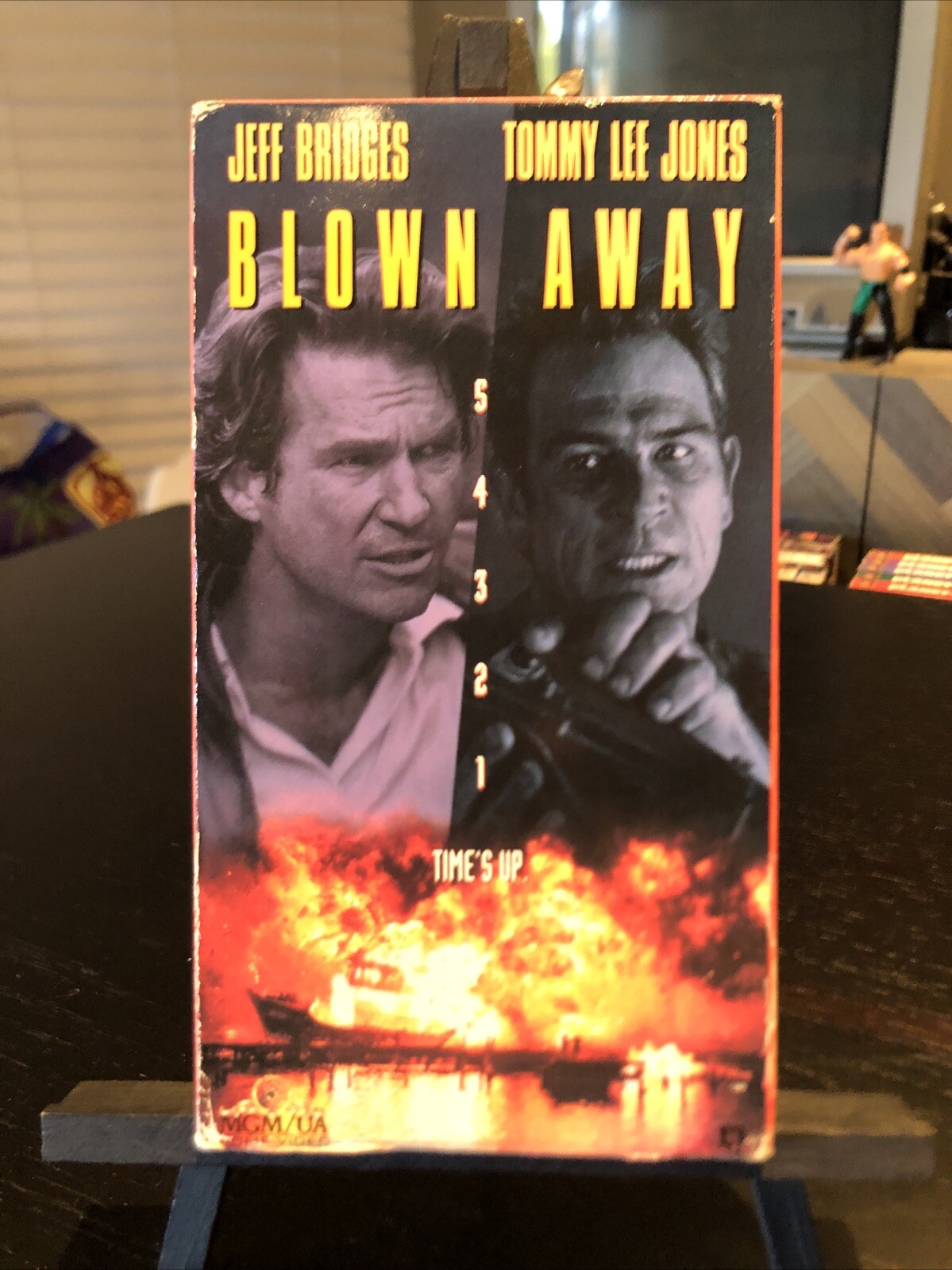 Blown Away (VHS 1994) Jeff Bridges Tommy Lee Jones Stephen Hopkins RARE CULT HTF