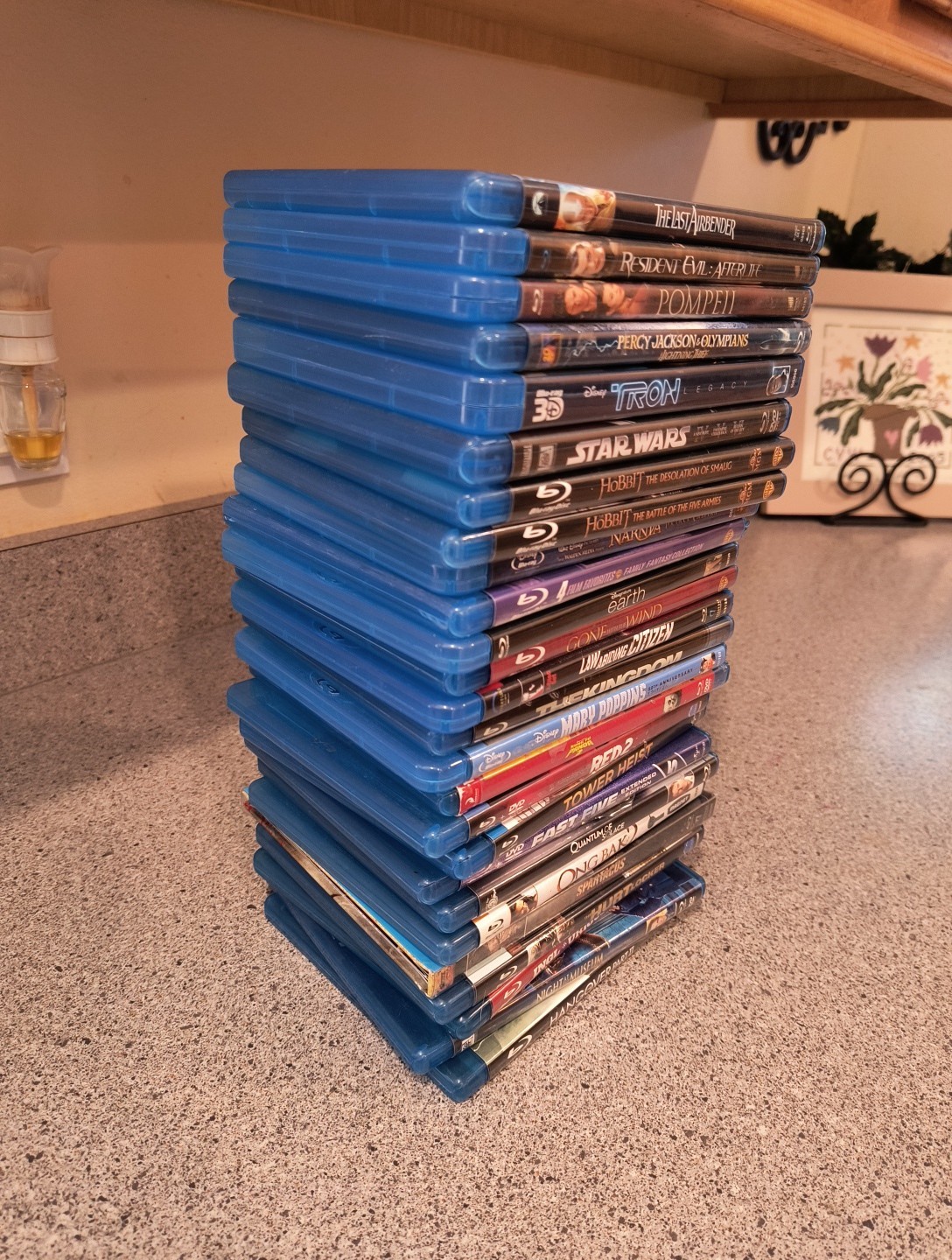 Lot of 26 Blu-Ray CDs, Mised Lot – Action, Drama, Comedy and Science Fiction