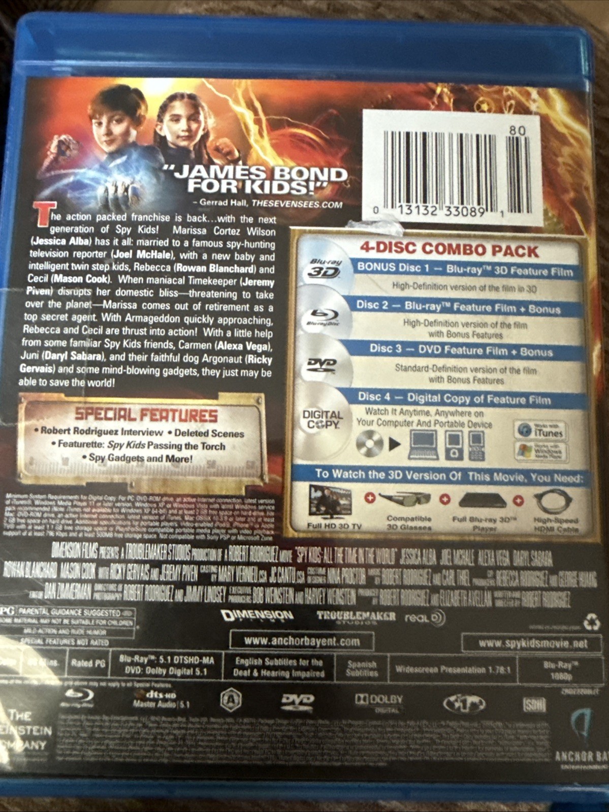 Spy Kids: All the Time in the World 3D Blu-ray + Blu-ray + DVD includes Glasses