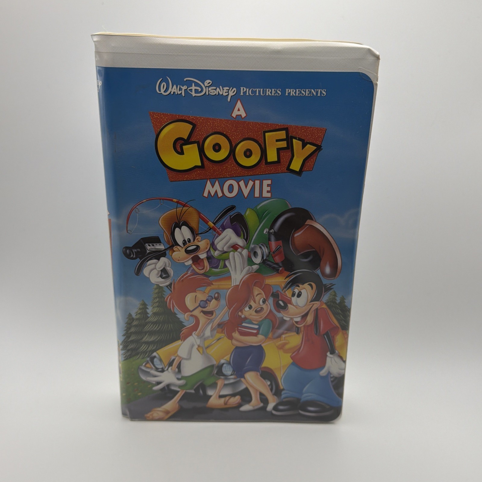 A Goofy Movie (1995) VHS – Walt Disney Pictures – White Clamshell – RARE Vintage