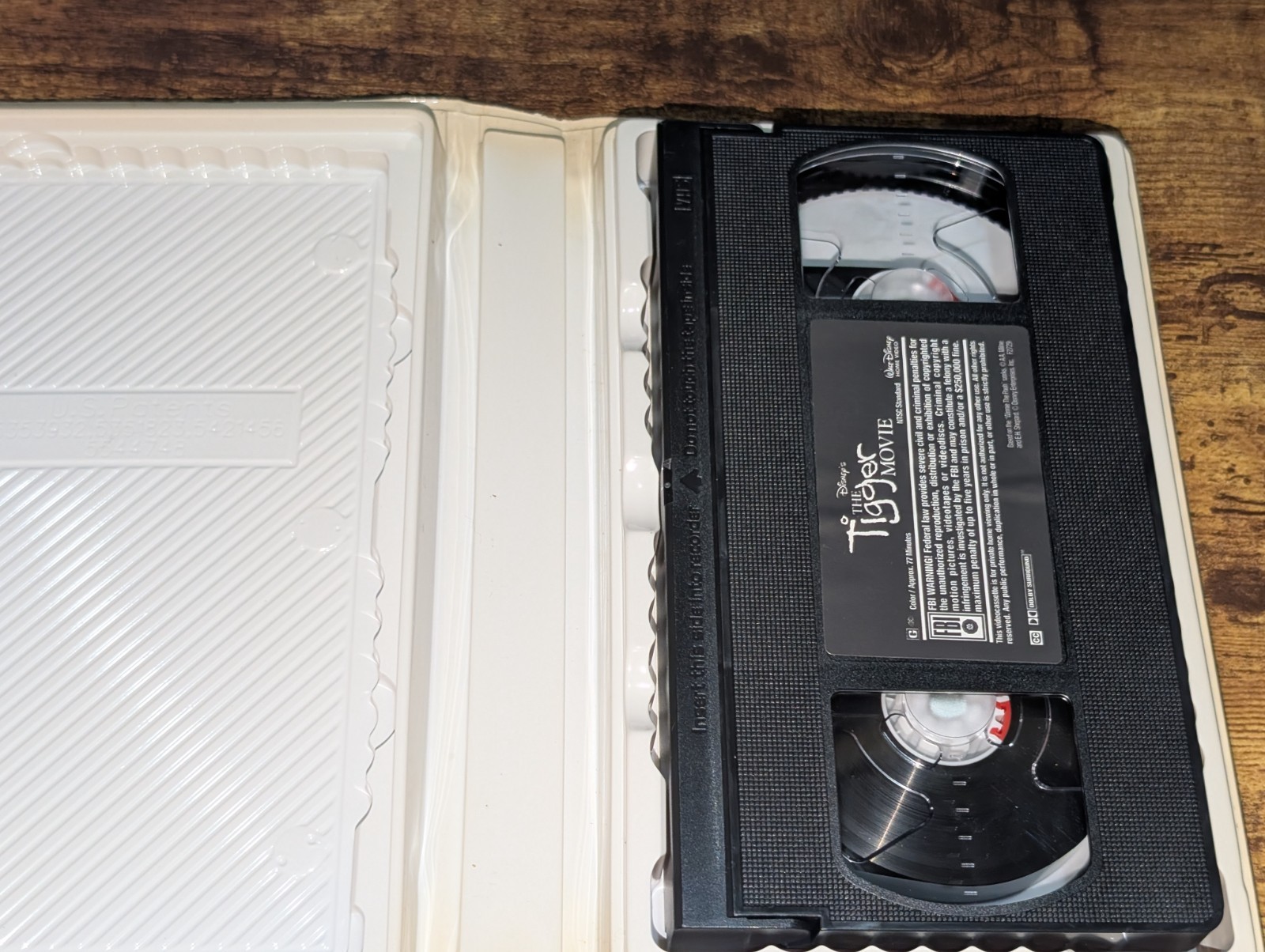 Disney’s Winnie the Pooh – The Tigger Movie (VHS, 2000 Clam Shell)