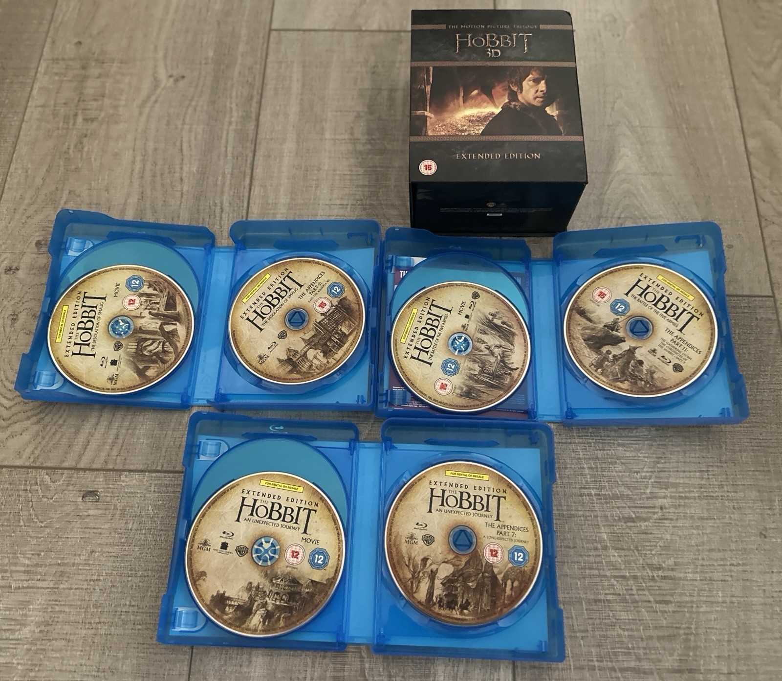 The Hobbit 3D Trilogy Extended Edition Blu-ray 3D Box Set, Magnet Cover 15 Discs
