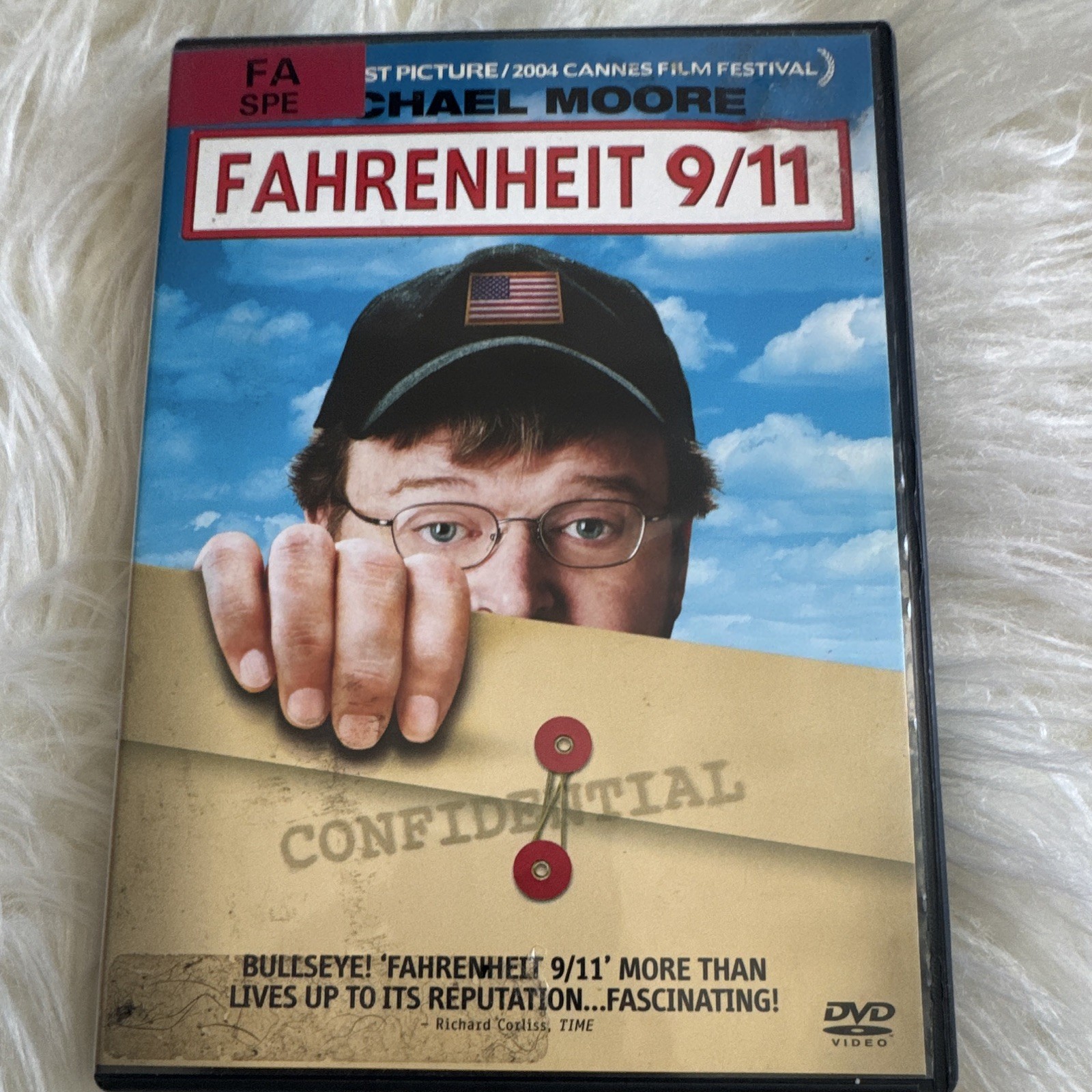 Sony Pictures Fahrenheit 9/11 (2004) R DVD Michael Moore 122 Min Extras