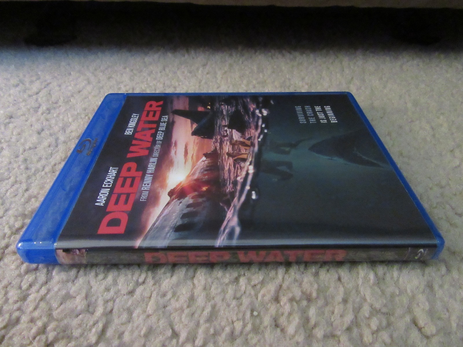 DEEP WATER [2026] BLU-RAY [AARON ECKHART / BEN KINGSLEY] [LIKE NEW] [BOX SHIP]