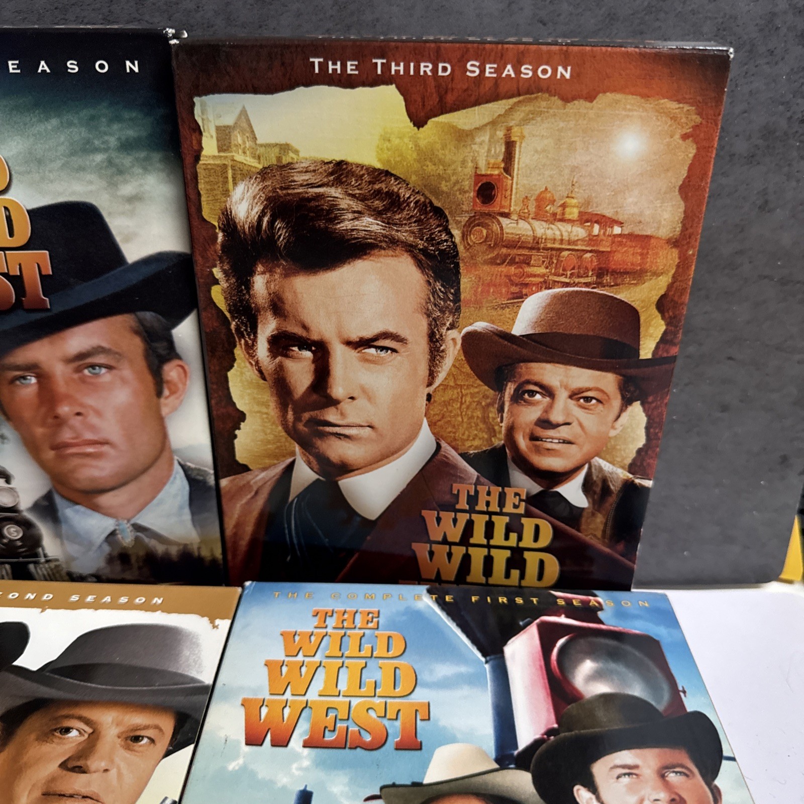 The Wild Wild West Original TV Series DVD Collection – All 4 Seasons