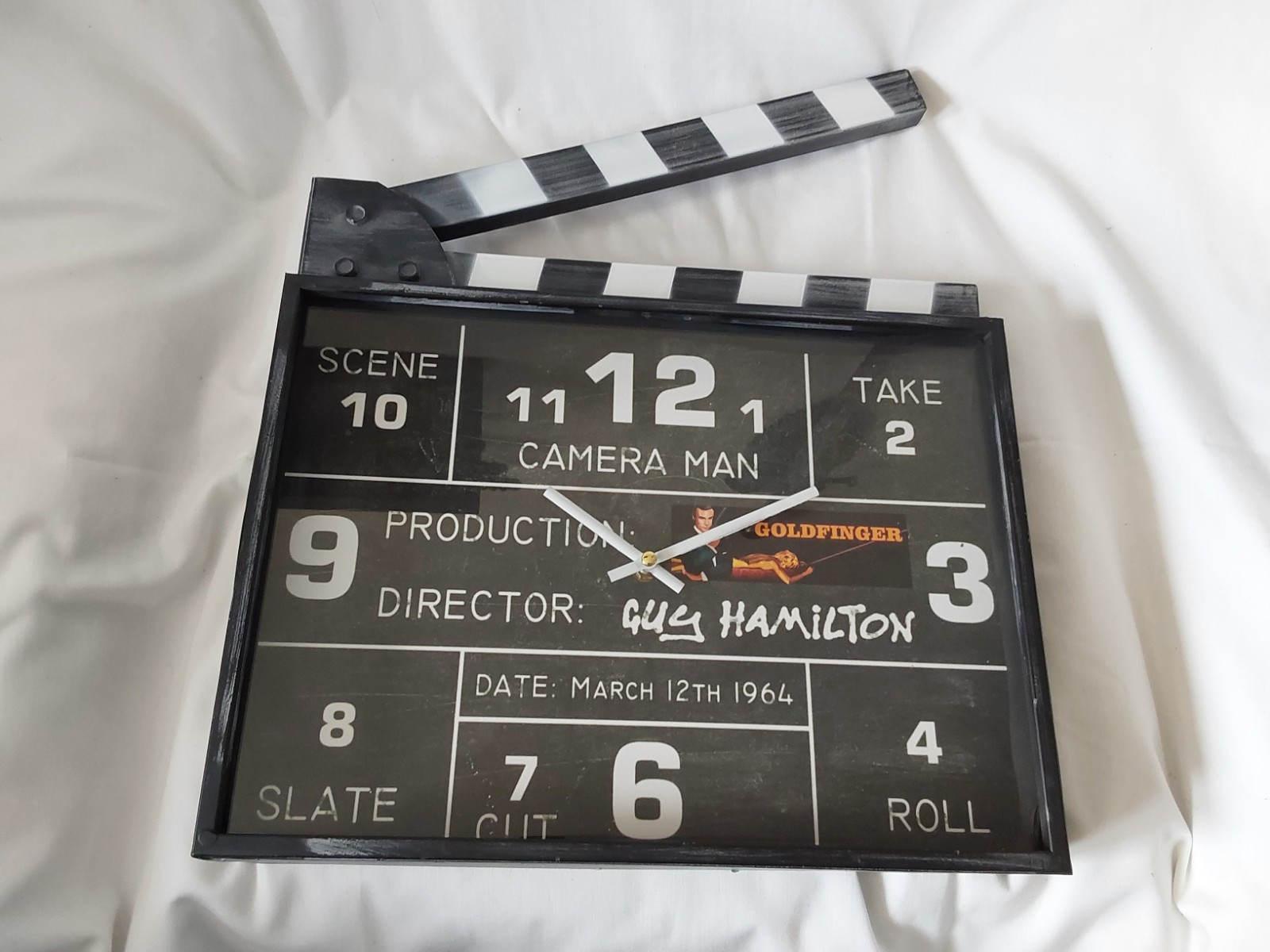 Guy Hamilton – 007 Goldfinger – Clapperboard Clock Film memorabilia – 1:1 Scale
