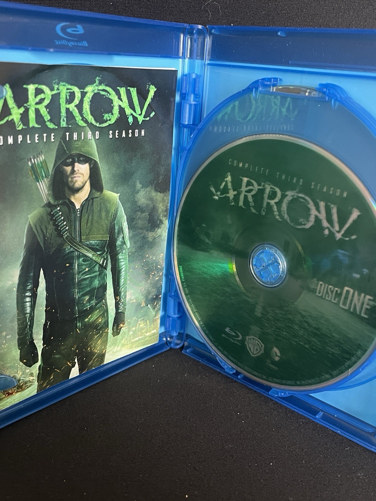 Arrow Third Season Bluray DC Comics Tv Series Stephen Amell Complete 4 Disc Set