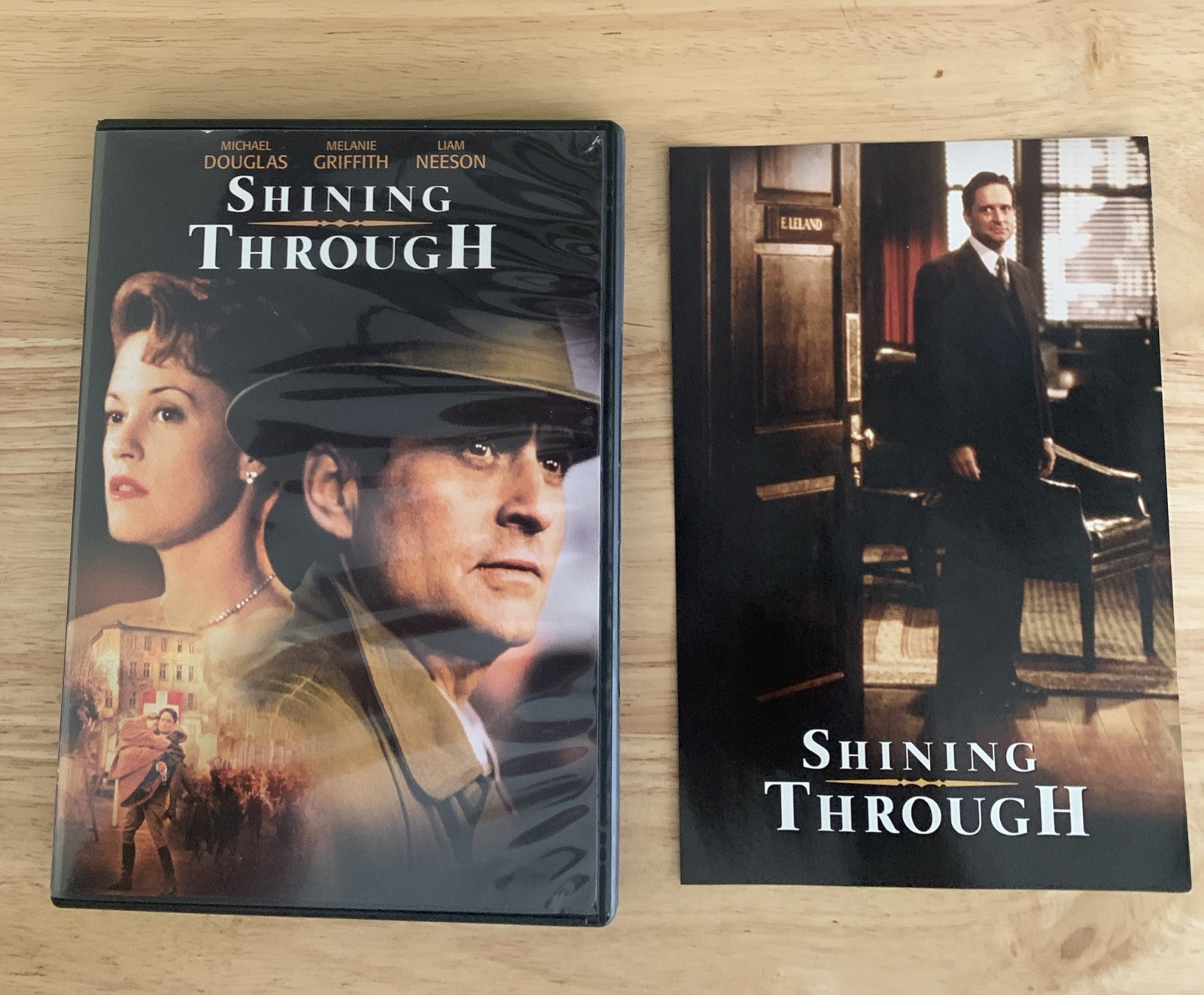 Shining Through (DVD)Michael Douglas Melanie Griffith Liam Neeson -Authentic US