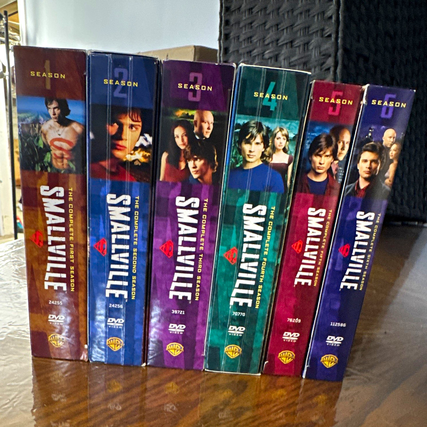 Smallville Seasons 1-5 DVD Box Set TV Series Warner Home Video