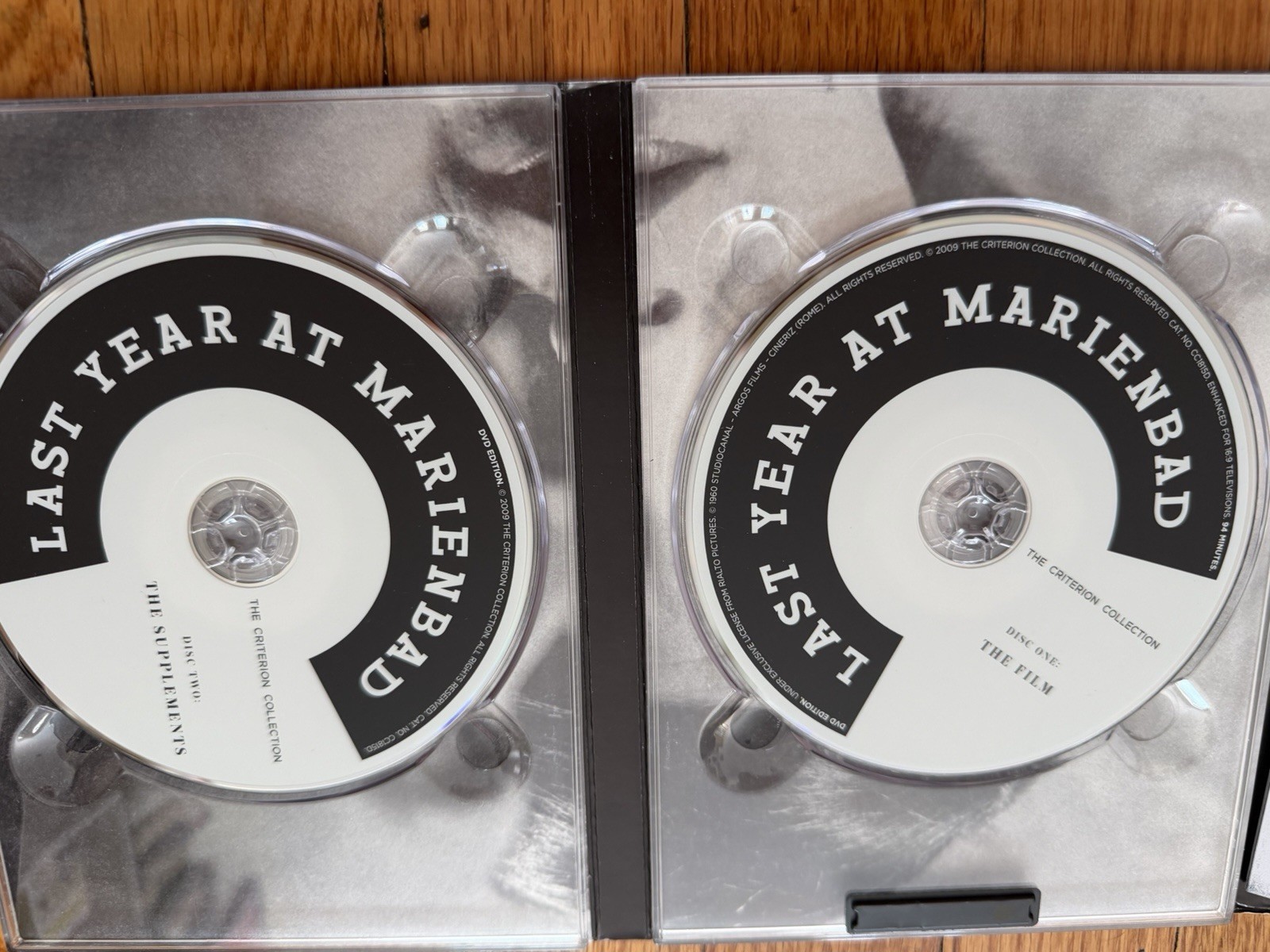 Last Year at Marienbad (DVD, 2009, 2-Disc Set, Criterion Collection) New OOP