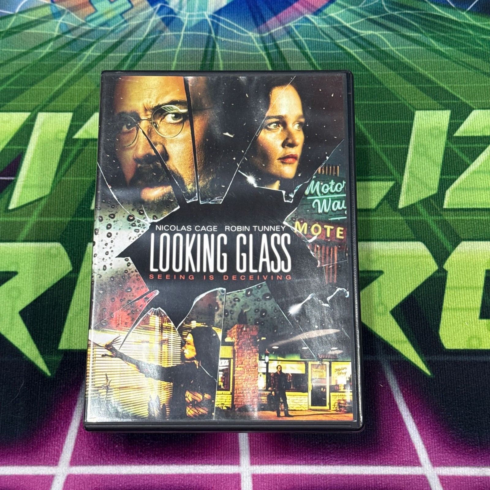 Looking Glass DVD Nicolas Cage Robin Tunney Thriller Movie R Rated Momentum