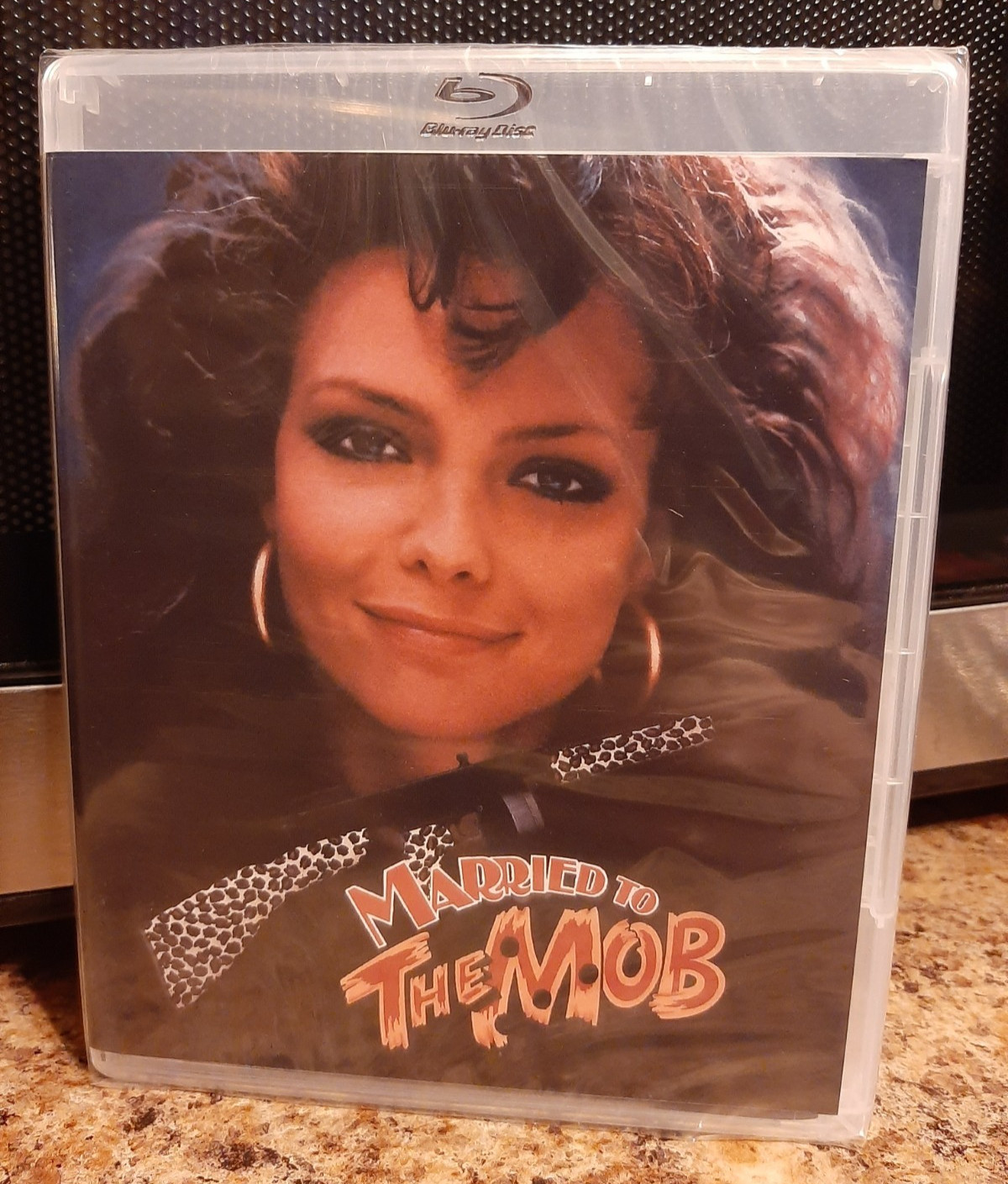 Married To The Mob blu-ray (BRAND NEW, SEALED) 1988 – Fun City Editions