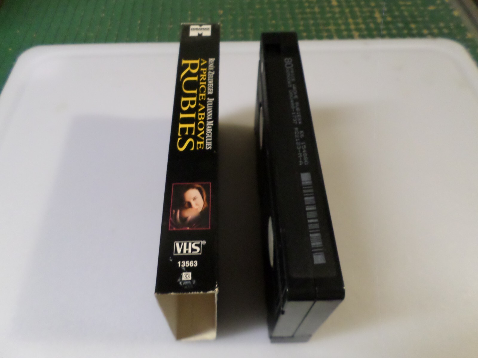 A Price Above Rubies (VHS, 1998) – RENEE ZELLWEGER / JULIANNA MARGULIES