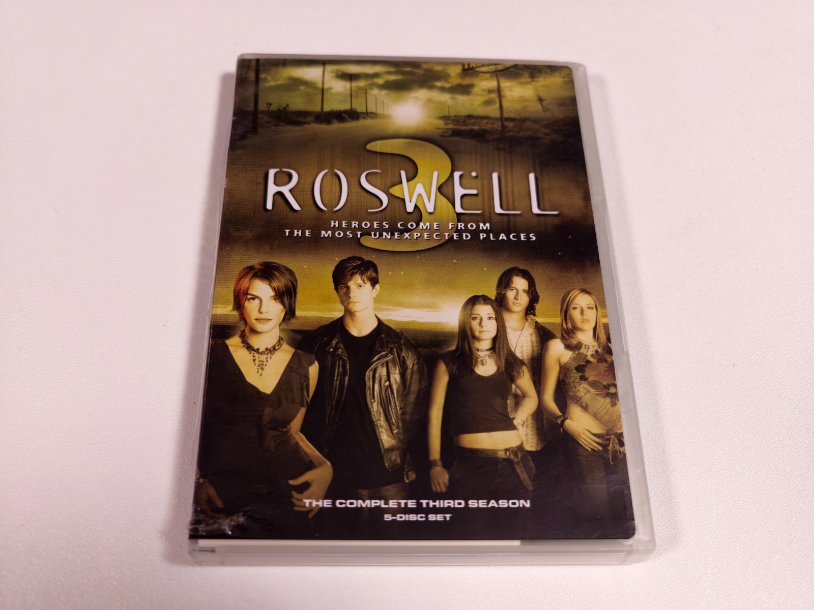 Roswell Season 3 (DVD, 2009, Widescreen)