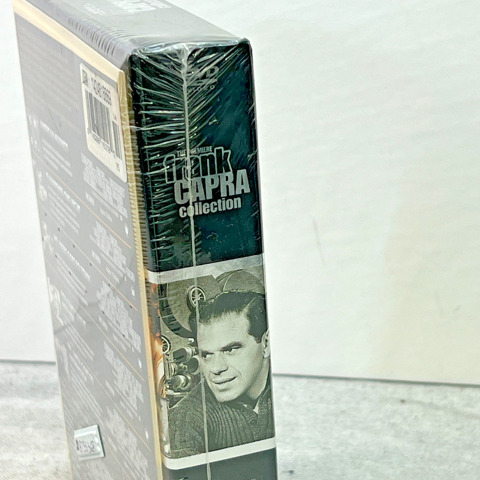 The Premiere Frank Capra Collection Movie Scrapbook + 5 Exclusive Postcards DVD