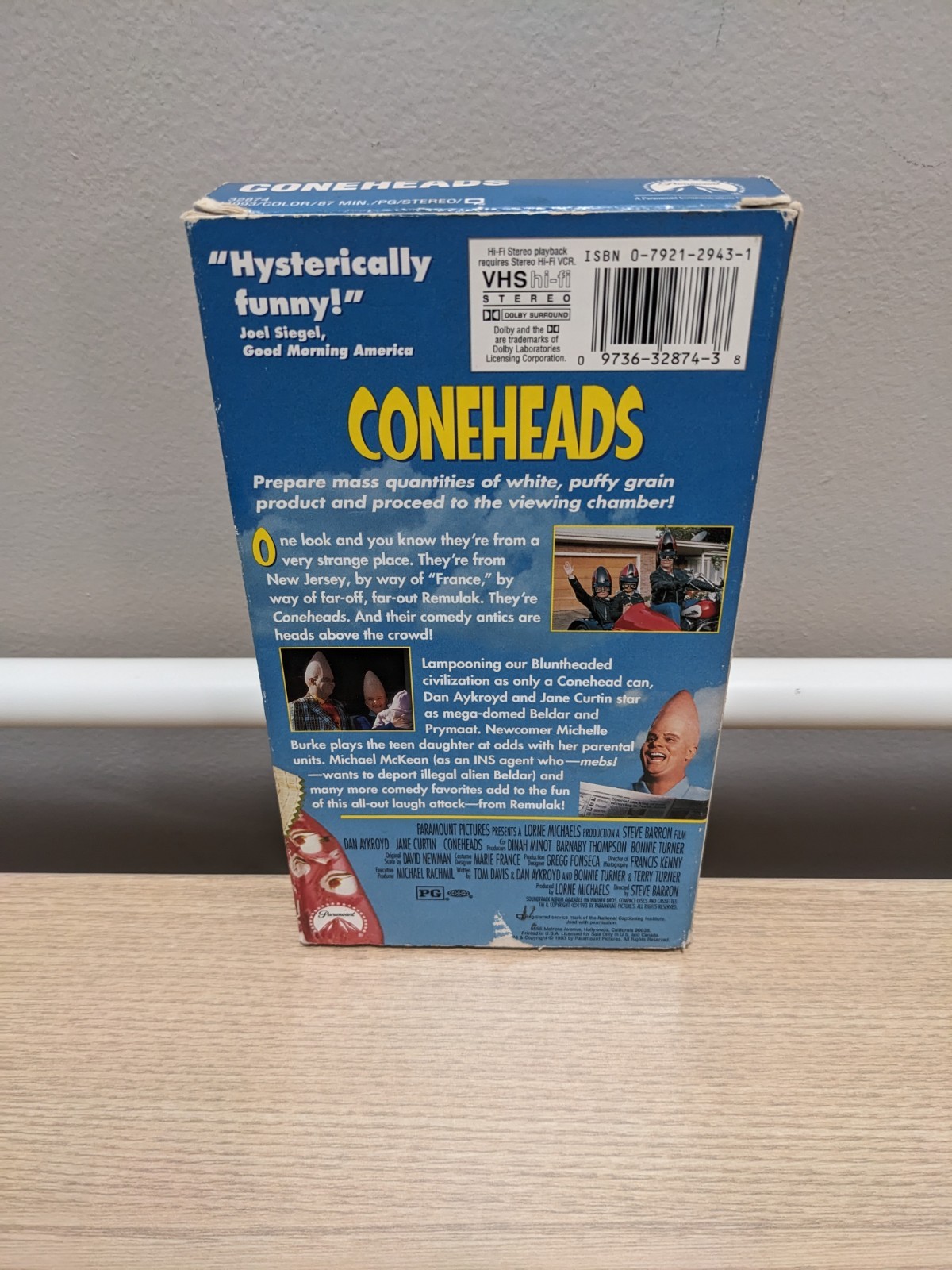 USED Coneheads SNL Saturday Night Live Dan Aykroyd Jane Curtin VHS 1993