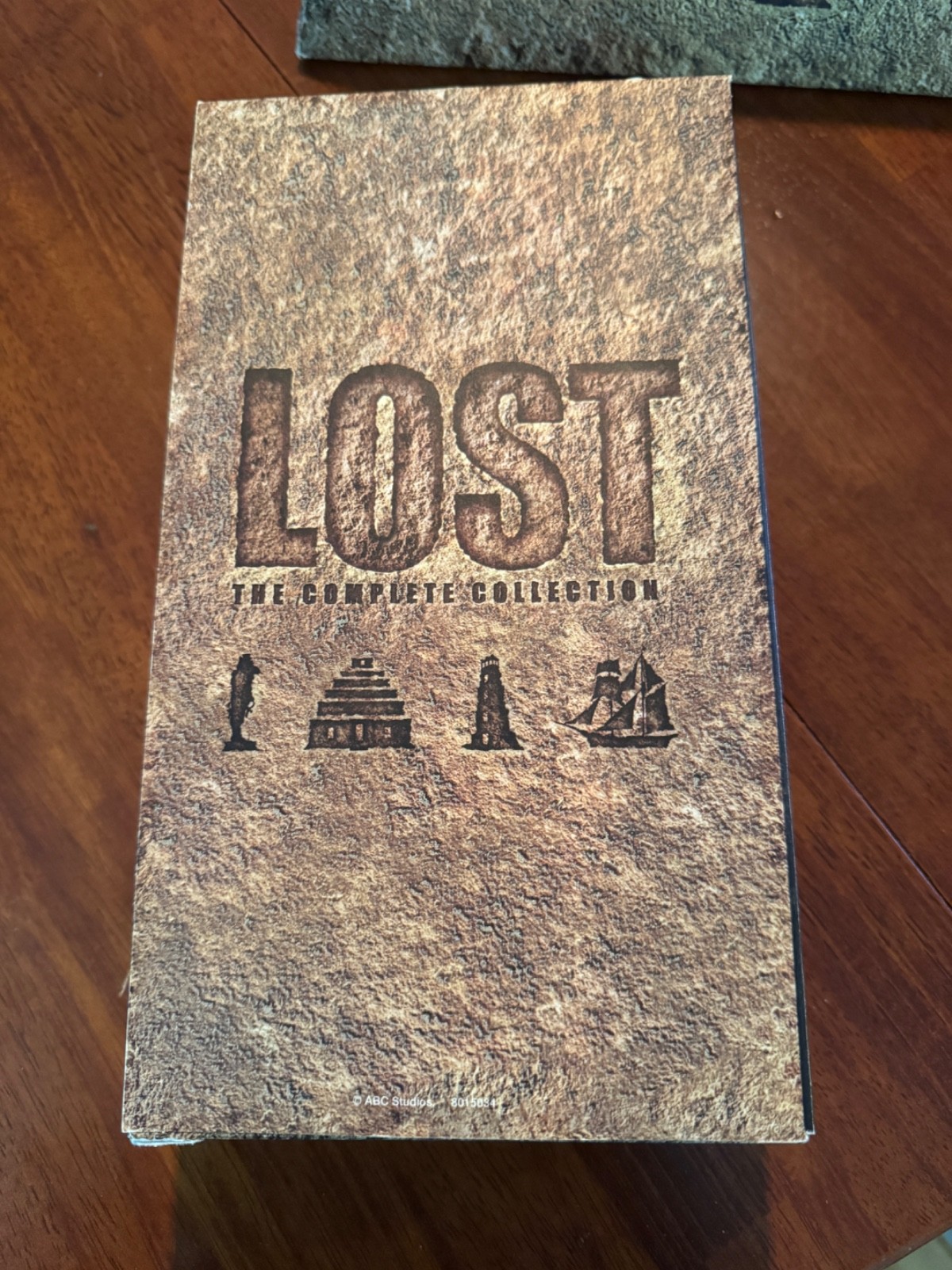Lost: The Complete DVD Series – Pyramid Collectors Edition Complete (Read Desc)