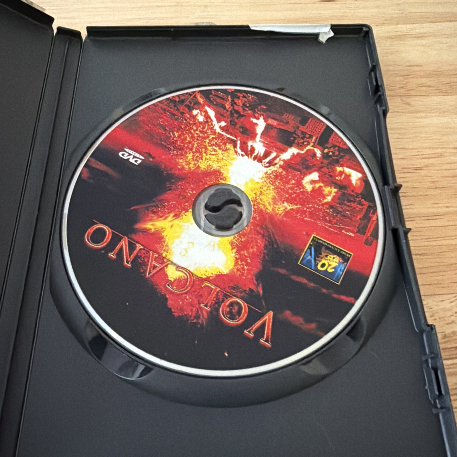 Volcano (DVD, 1999) RARE OOP Authentic US Release