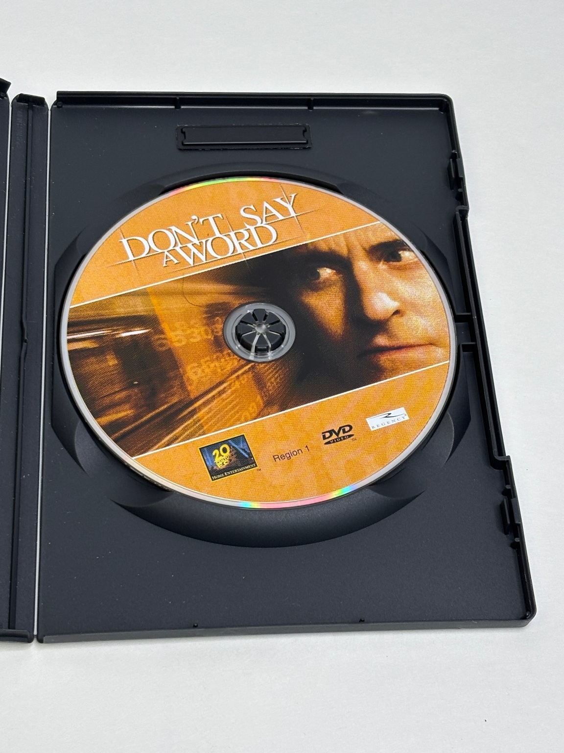 Don’t Say a Word DVD 2001 Michael Douglas Widescreen Special Features Thriller