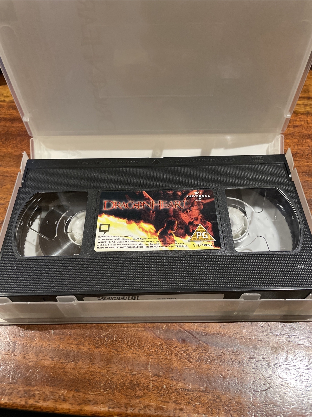 Dragonheart VHS Video Tape – CIC Video 1996