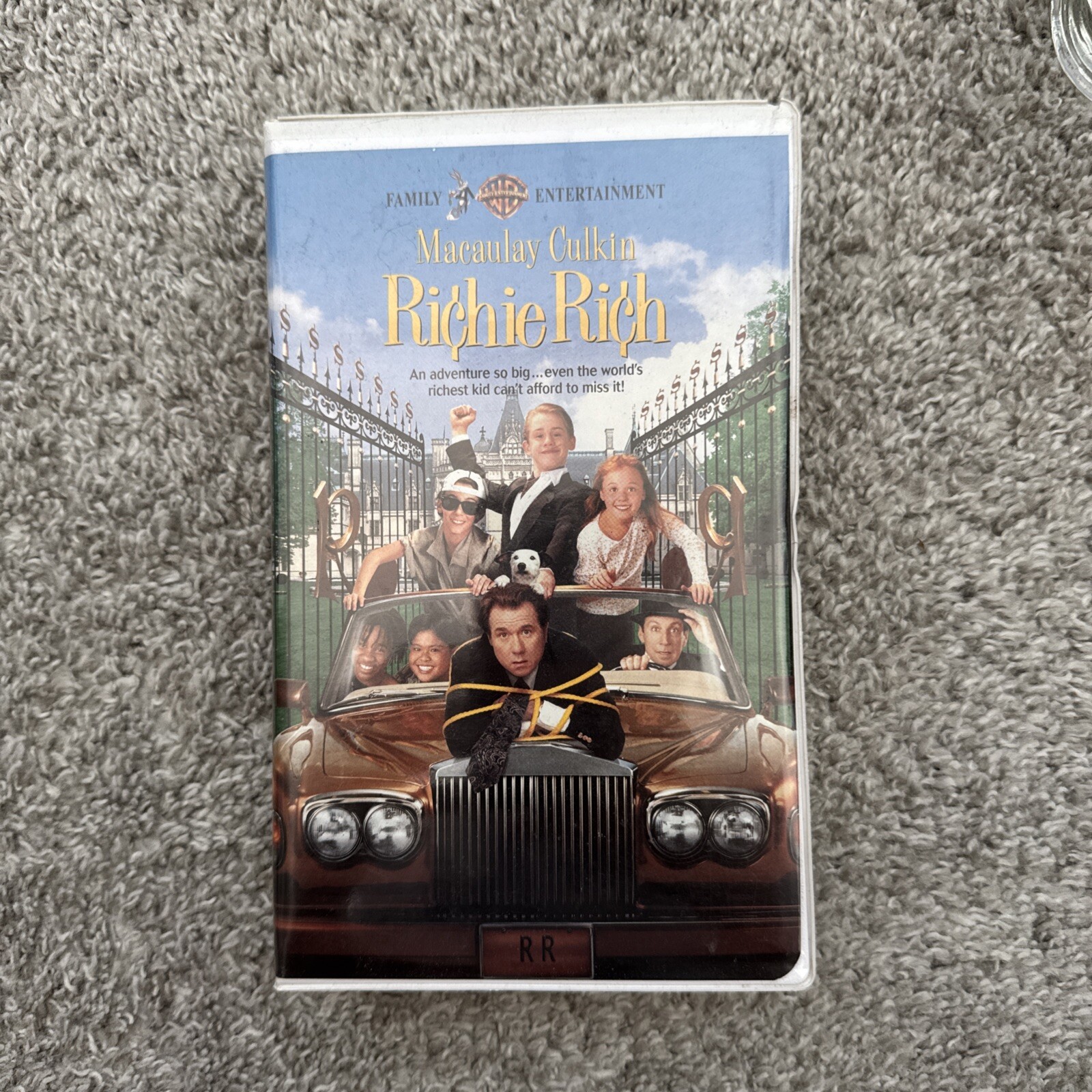 Vintage Macaulay Culkin Richie Rich (VHS, 1994) All Original Contents Inside Box