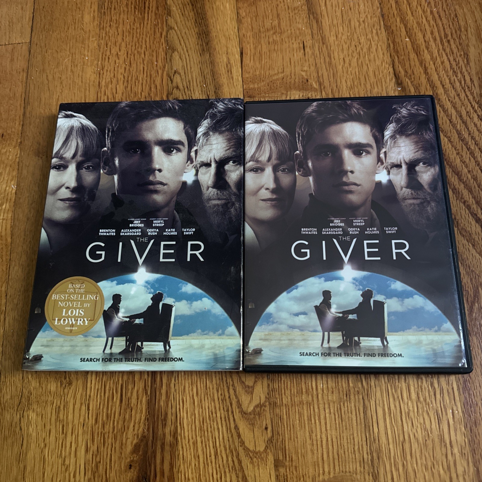 The Giver 2014 DVD Like New With Slipcover Anchor Bay Taylor Swift Jeff Bridges