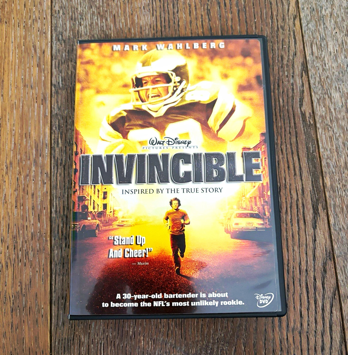 Walt Disney Pictures Invincible (2006) DVD PG Widescreen Commentary Wahlberg