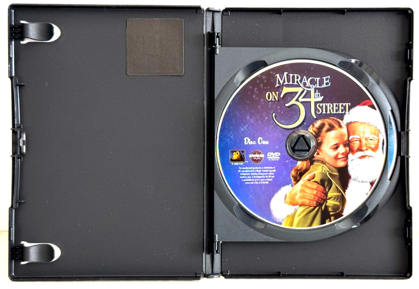 Miracle on 34th Street (2-Disc DVD, 1947, Full Screen, Colorized) Like New !