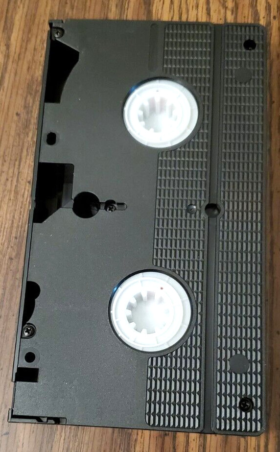 Walt Disney Pictures Presents Fantasia 2000 VHS Made In USA 74 Minutes Run Time
